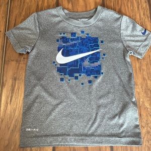 Nike drifit tee
